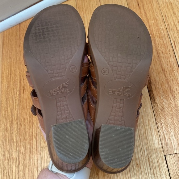 Dansko Dina Sandal Full Grain Leather Woven Strappy Block Heel Sandals Size 39 - Picture 7 of 10